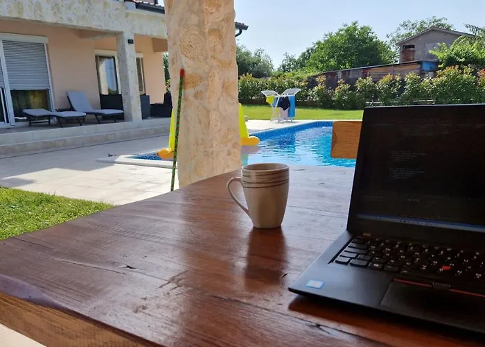 Vila Casa Copa Nedescina